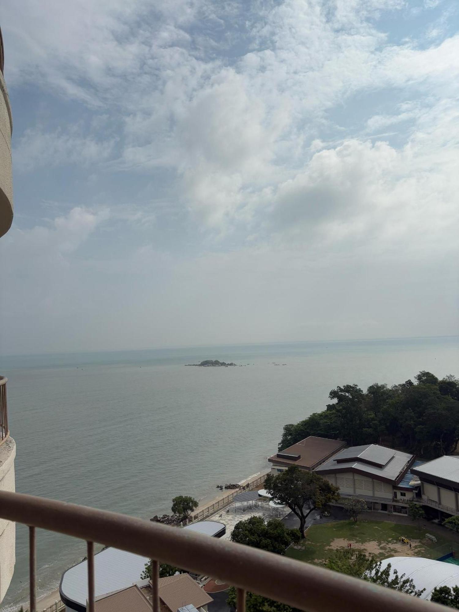 17 Jazz Sweet Beachfront Resort Tanjung Bungah  Esterno foto