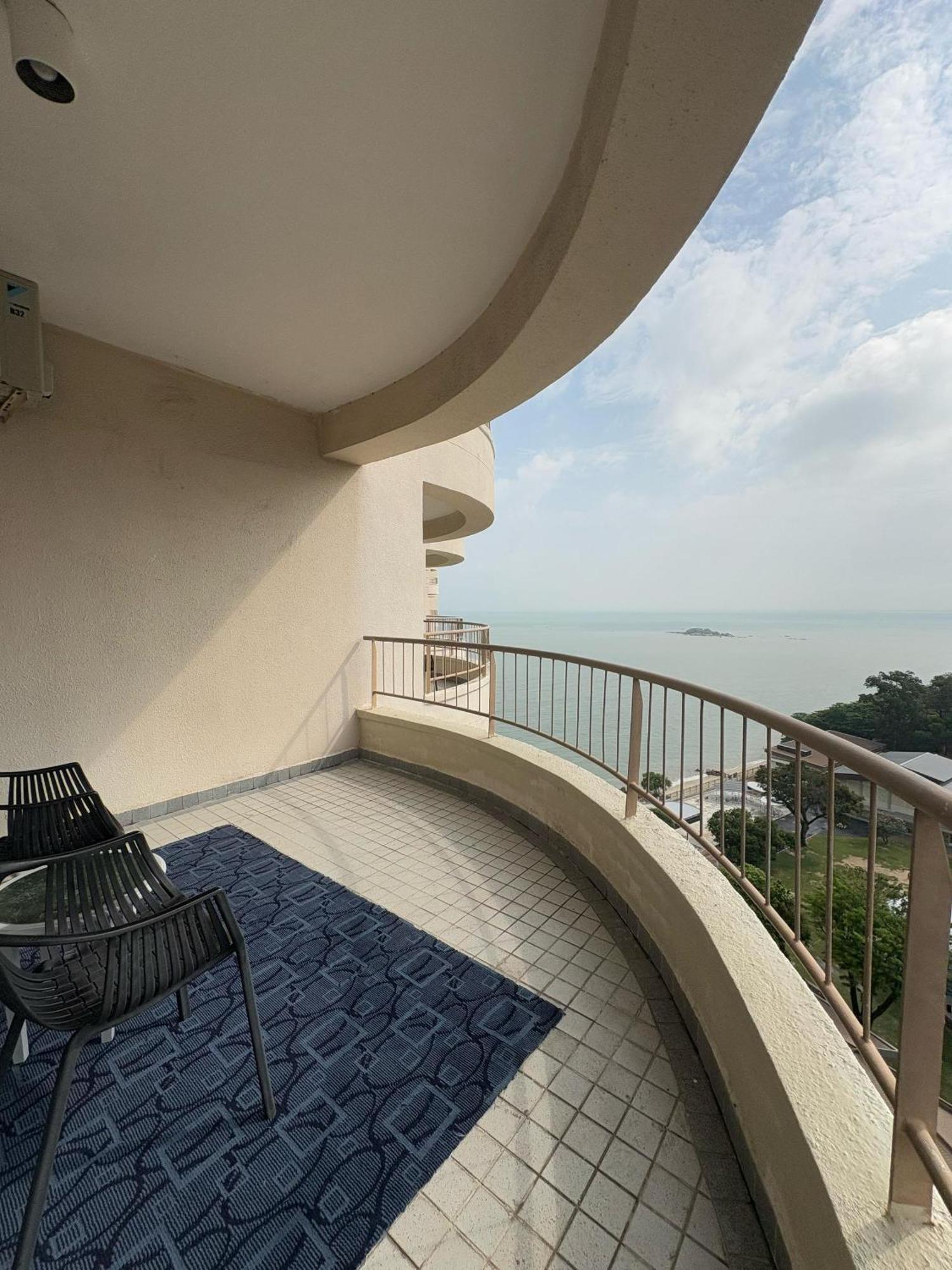 17 Jazz Sweet Beachfront Resort Tanjung Bungah  Esterno foto